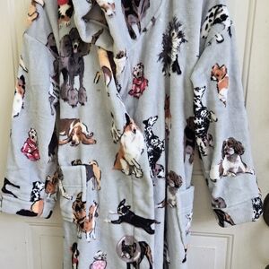 Womens Vera Bradley Fleece Hooded Robe With Dog Print Sz Sm/Med NWT